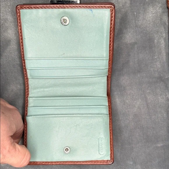 Coach Leather Shoulder Bag in Cognac Brown - Classic Women's Handbag - Picture 7 of 9